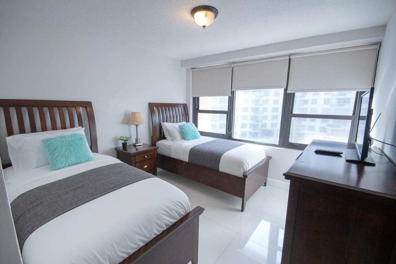 Oceanfront Apartments At The Alexander Μαϊάμι Μπιτς Εξωτερικό φωτογραφία